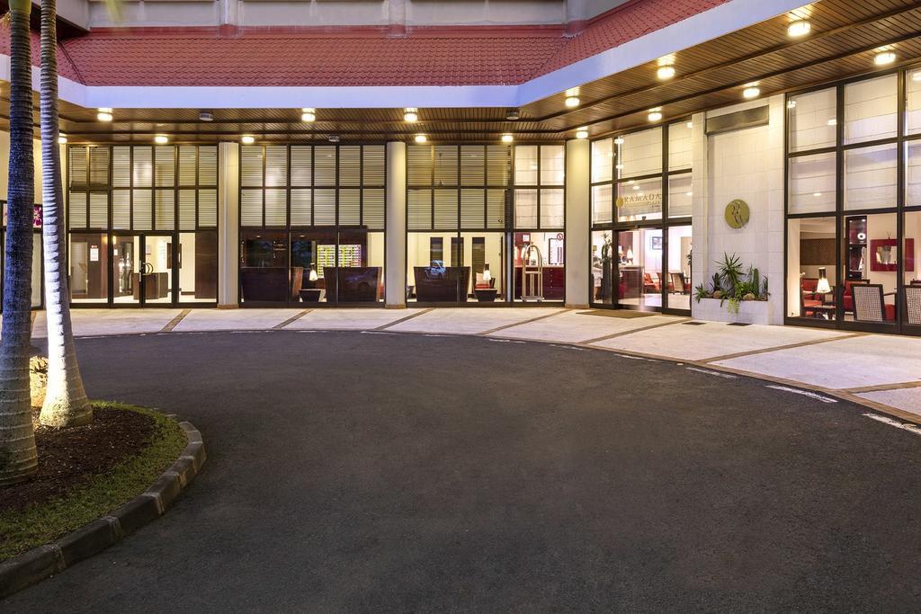 Ramada Hotel & Suites By Wyndham Нумеа Экстерьер фото
